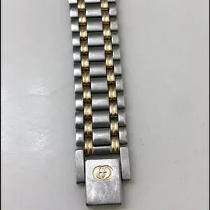 Gucci | Accessories | Authentic Ladies Gucci Watch 900l  display picture 3